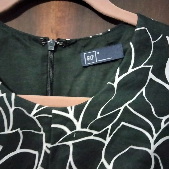 Set of 2 GAP dresses, size 0 - Picture 7 of 7